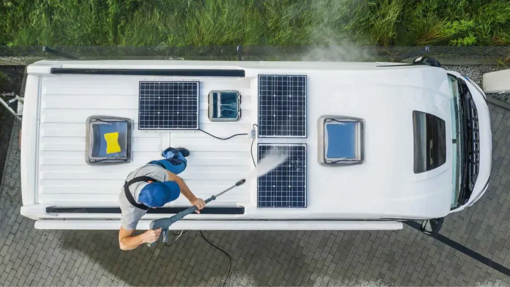 Beitragsbild: Solar am Wohnmobil