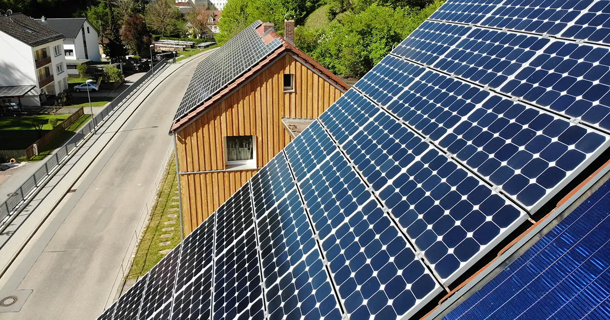 Photovoltaik Repowering - Solaranlage auf einem Hausdach