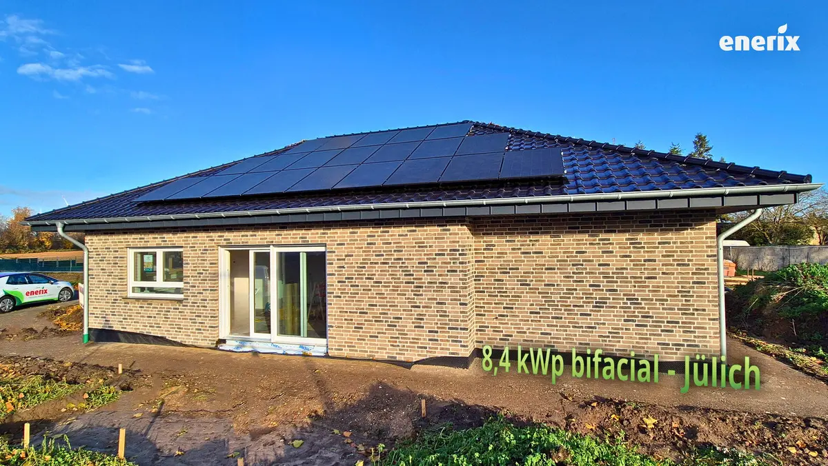 Photovoltaikanlage auf einem Hausdach in Mersch