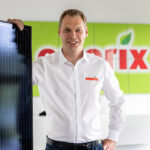 Dennis Adler - enerix Bremen mit Solarmodul